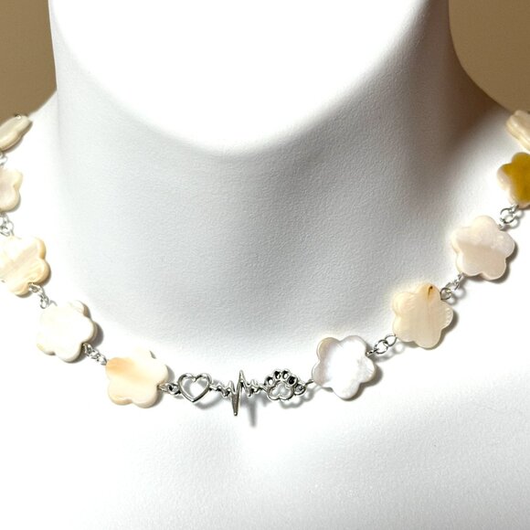 Mother of Pearl Flower Beaded Short Necklace + Paw Print Heart Beat Pendant - Picture 2 of 13